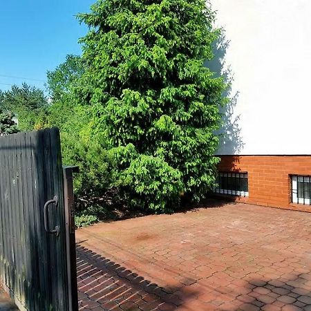 Pokoj W Warszawie-Wawer Varšava Exteriér fotografie